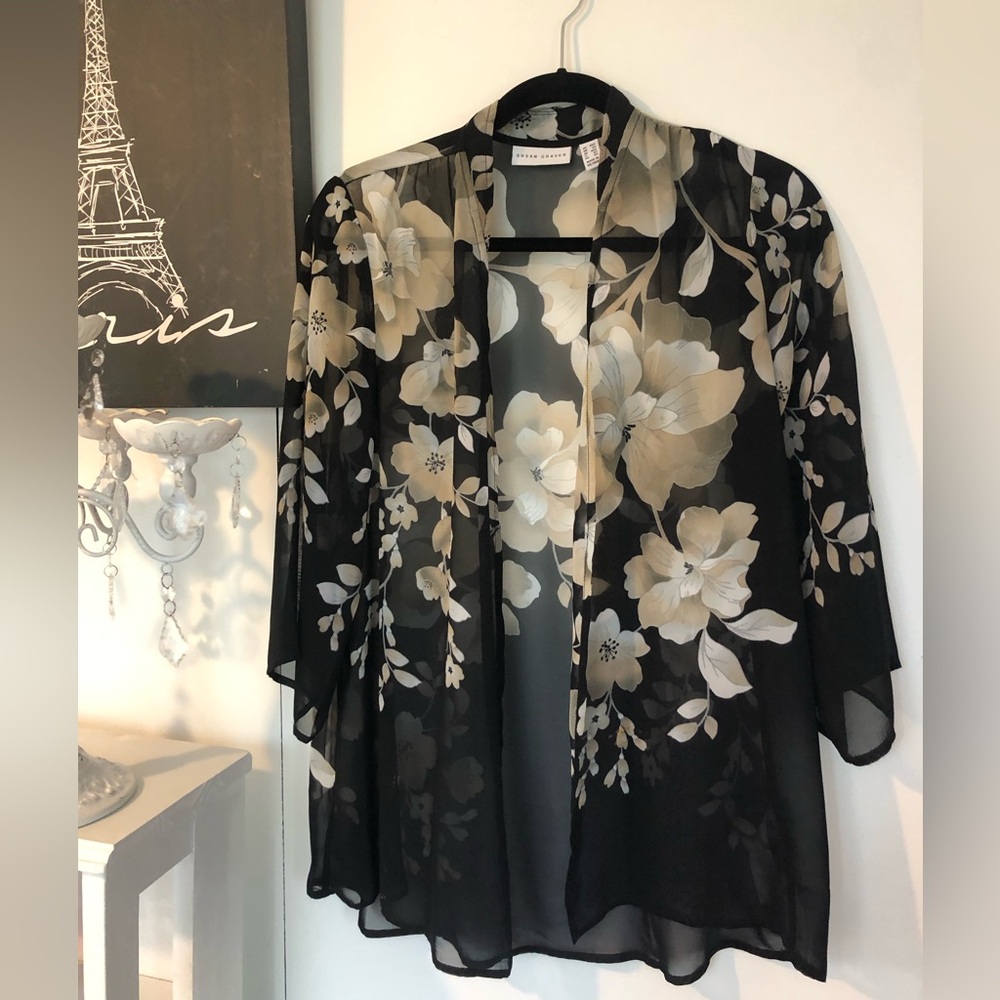 SUSAN GRAVER Sheer Wrap Kimono